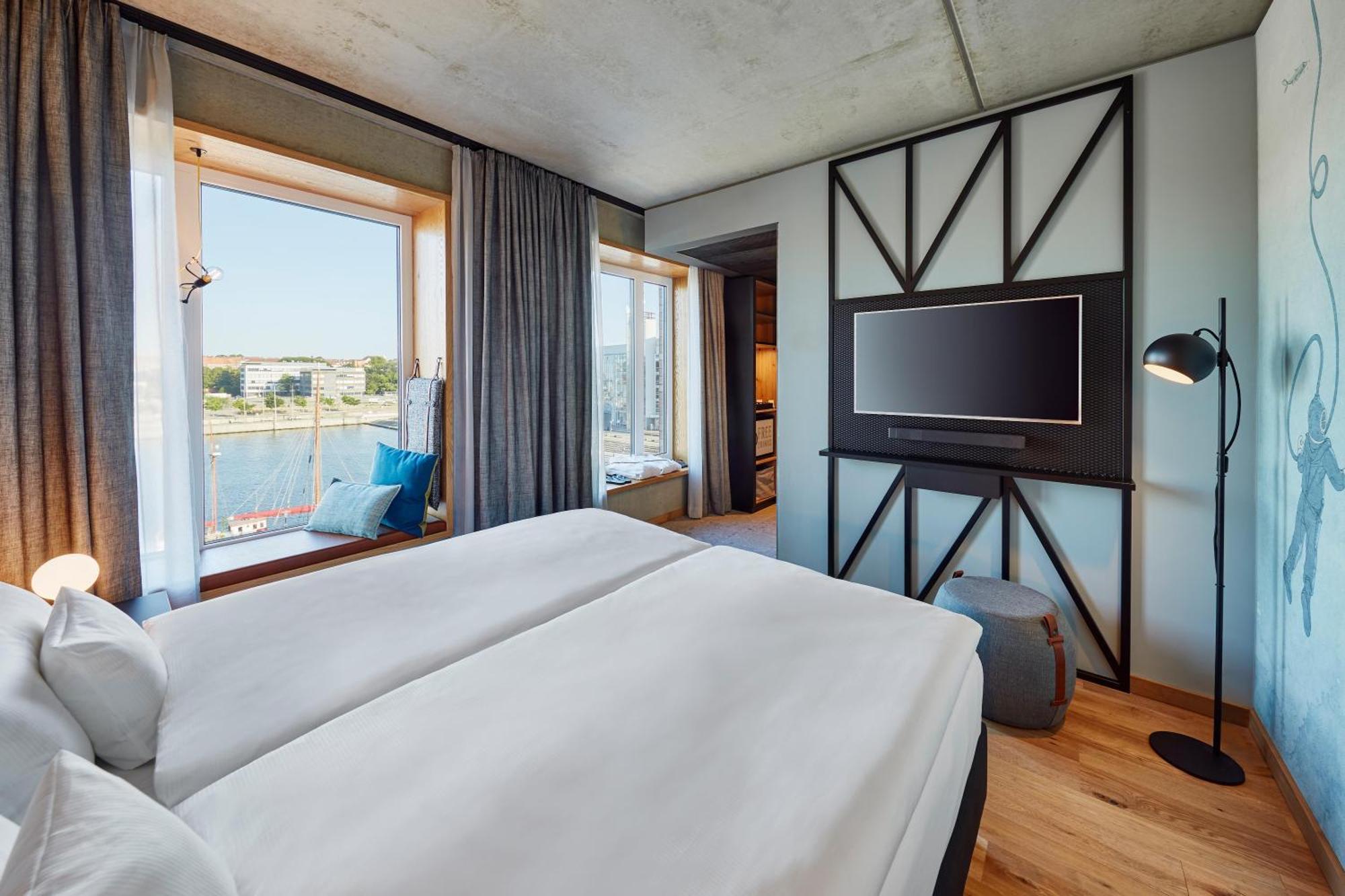 King Room Harbour View High Floor